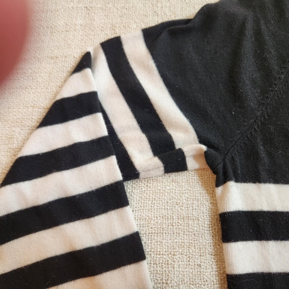 Ricki's Cashmere Blend V-Neck Sweater - Black/White Stripes - Sz M - EUC - Picture 3 of 7